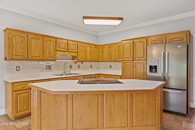 2220 Cross Creek Drive, Maryville, TN 37801