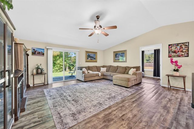 549 LONGWOOD CIRCLE, Oldsmar, FL 34677