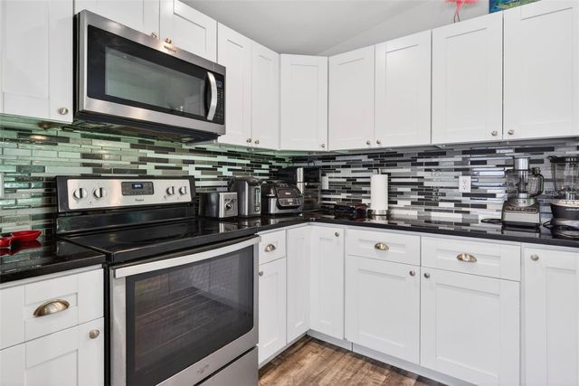 549 LONGWOOD CIRCLE, Oldsmar, FL 34677