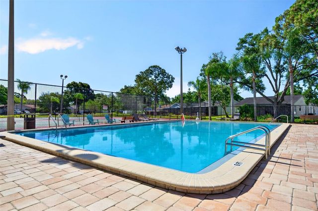 549 LONGWOOD CIRCLE, Oldsmar, FL 34677