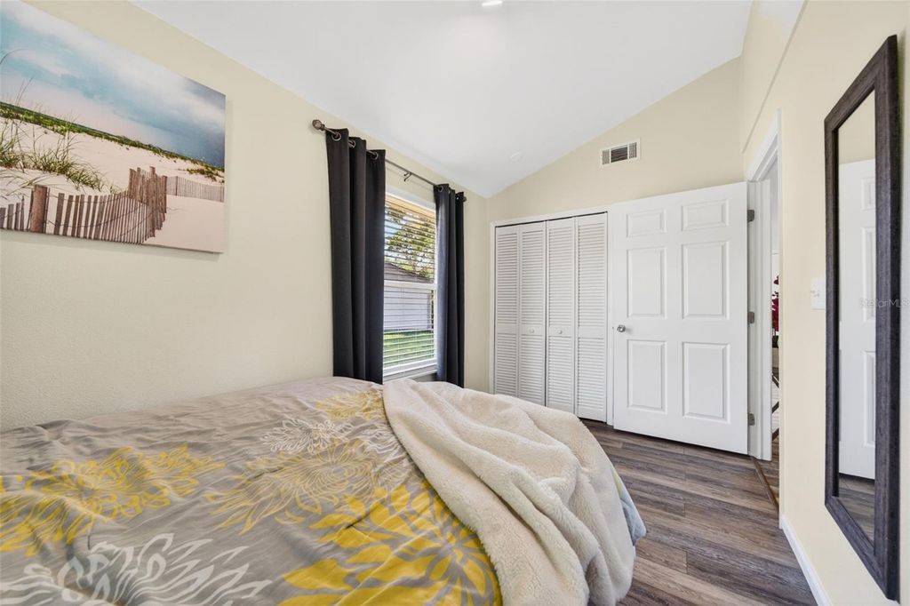Image 27 of property listing at 549 LONGWOOD CIRCLE, Oldsmar, FL 34677