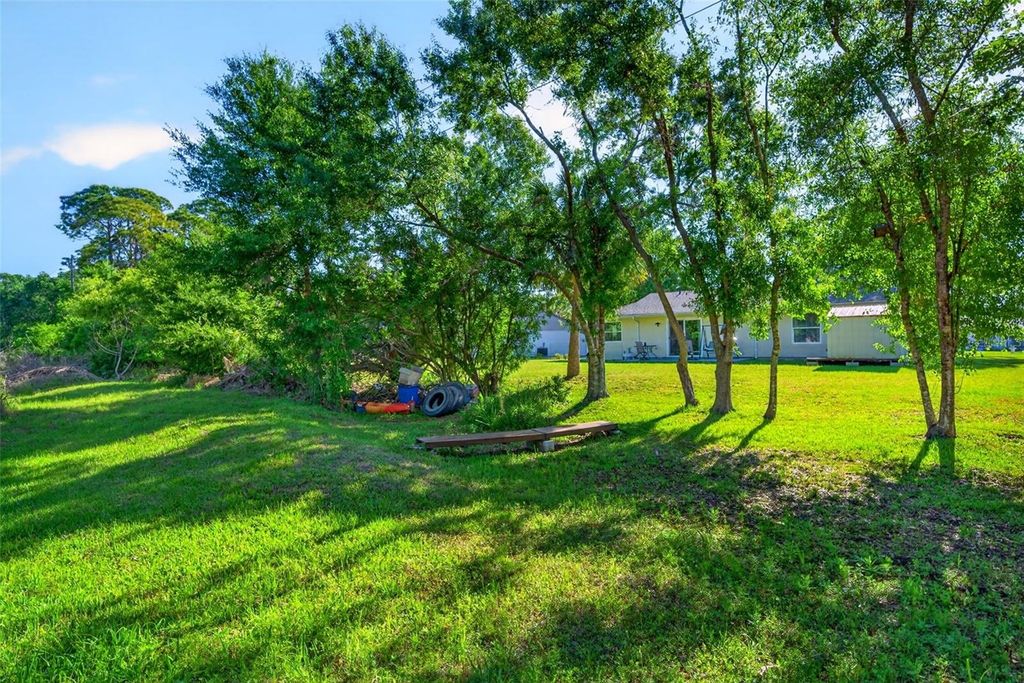 Image 50 of property listing at 549 LONGWOOD CIRCLE, Oldsmar, FL 34677