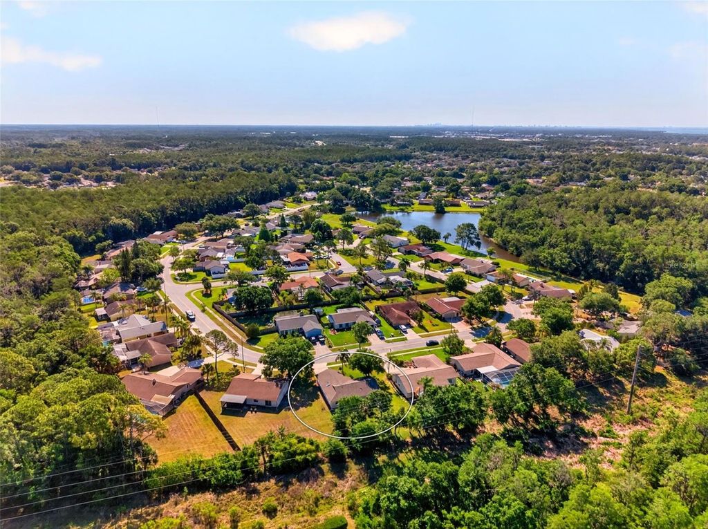Image 56 of property listing at 549 LONGWOOD CIRCLE, Oldsmar, FL 34677