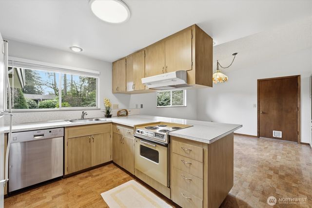 3604 70th Avenue Ct W, University Place, WA 98446