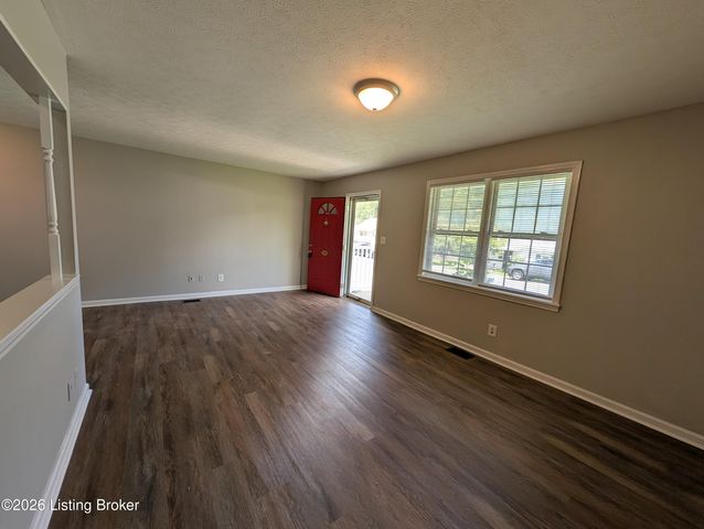 1504 Haskin Ave, Louisville, KY 40215