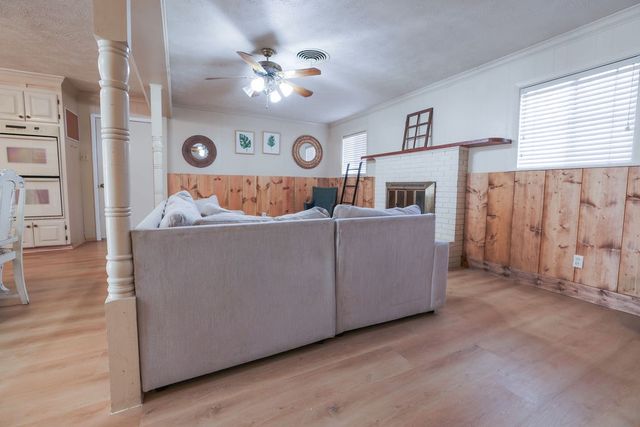 619 W Elm Street, Canton, TX 75103