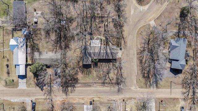 619 W Elm Street, Canton, TX 75103