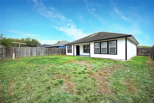 1321 Calle San Carlos, Corpus Christi, TX 78417
