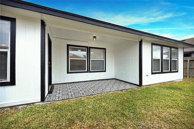 1321 Calle San Carlos, Corpus Christi, TX 78417