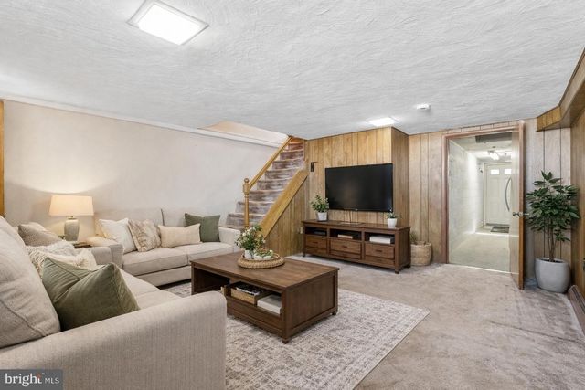 2012 MURRAY ST, Philadelphia, PA 19115