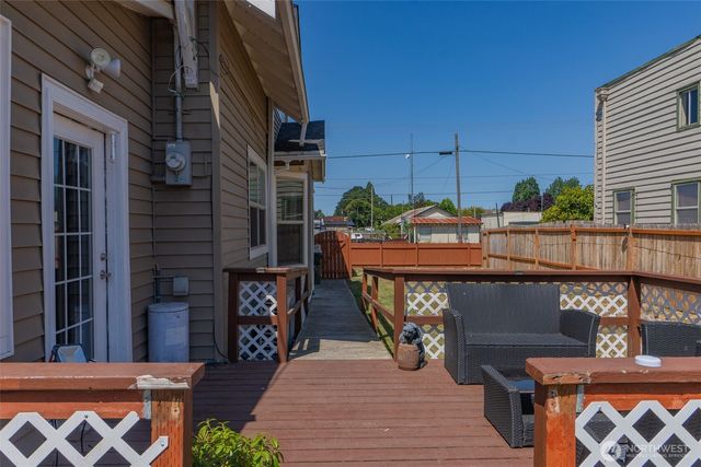 110 S Gold Street, Centralia, WA 98531