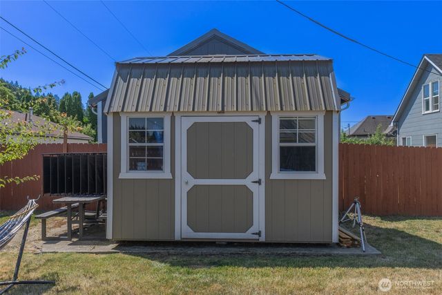 110 S Gold Street, Centralia, WA 98531
