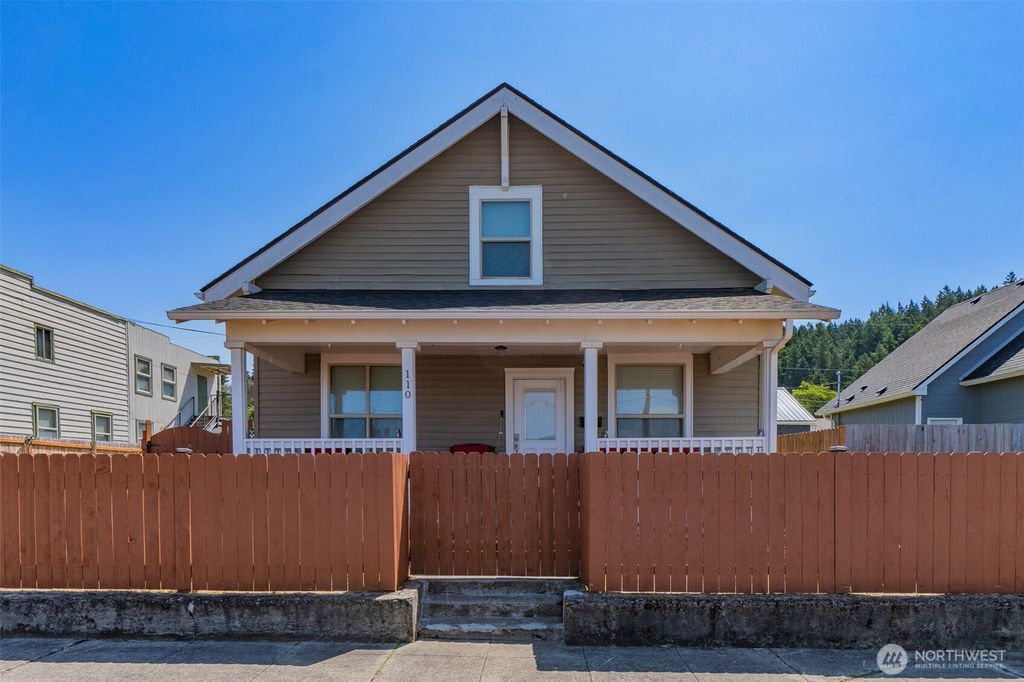 110 S Gold Street, Centralia, WA 98531