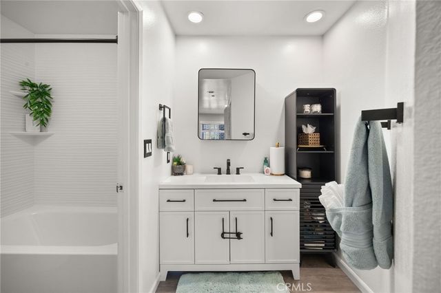 1380 W Capitol 307, San Pedro, CA 90732