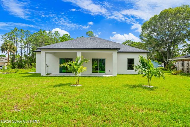 1024 Tevis Street SE, Palm Bay, FL 32909