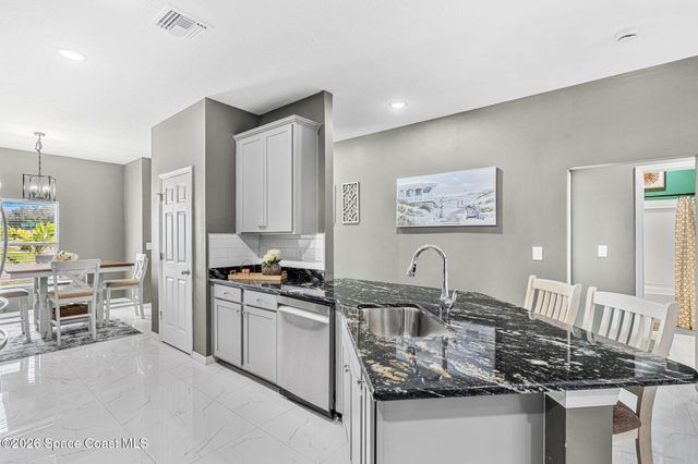 1024 Tevis Street SE, Palm Bay, FL 32909