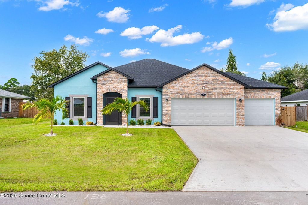 1024 Tevis Street SE, Palm Bay, FL 32909