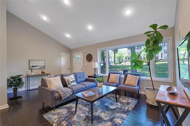 1976 Dering Circle NE, Atlanta, GA 30345