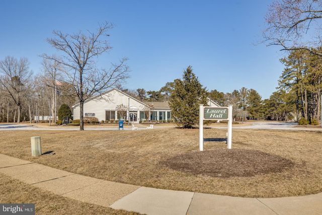 105 HUNTINGTON DR, Southampton, NJ 08088