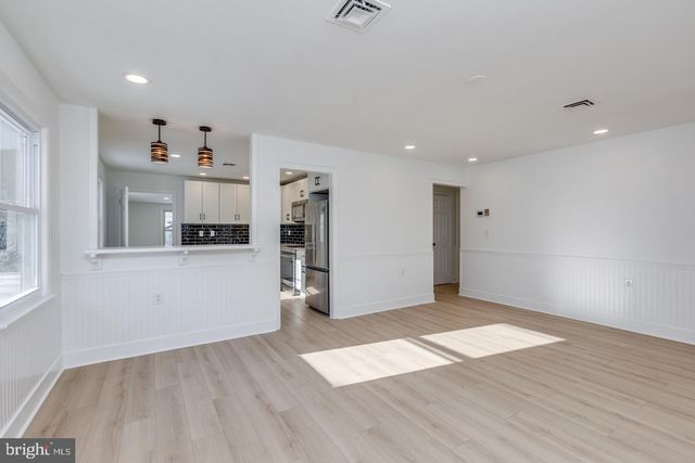 105 HUNTINGTON DR, Southampton, NJ 08088