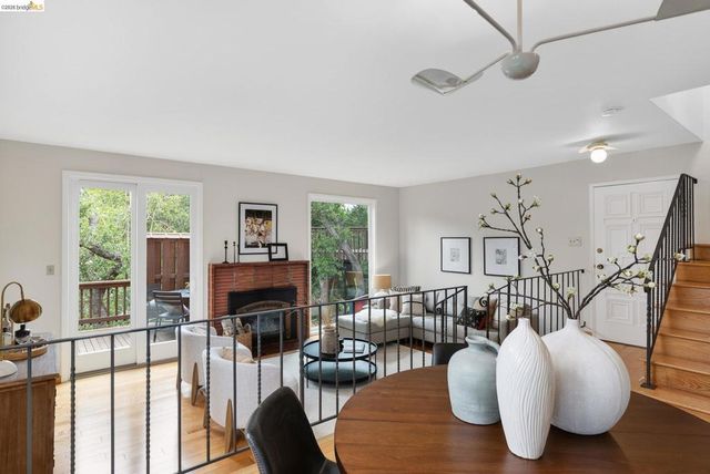 4 Cavendish Ln, Piedmont, CA 94602