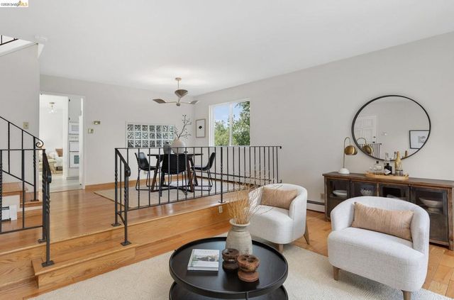 4 Cavendish Ln, Piedmont, CA 94602