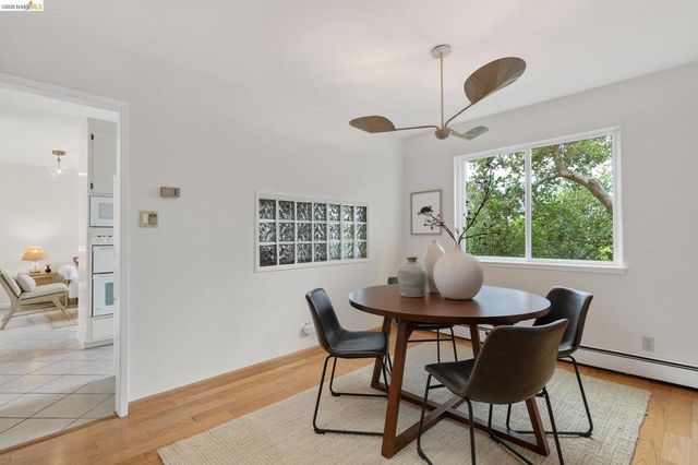 4 Cavendish Ln, Piedmont, CA 94602