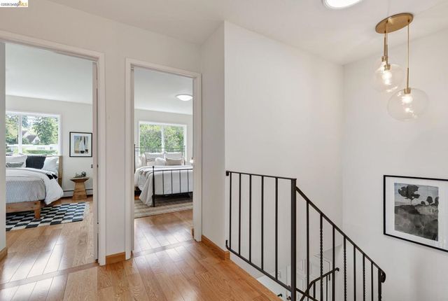 4 Cavendish Ln, Piedmont, CA 94602