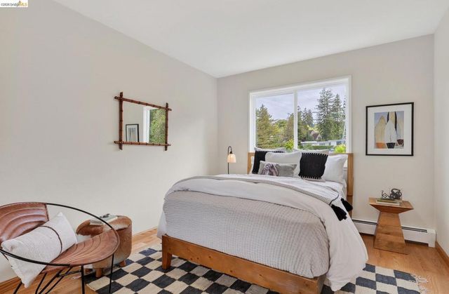 4 Cavendish Ln, Piedmont, CA 94602