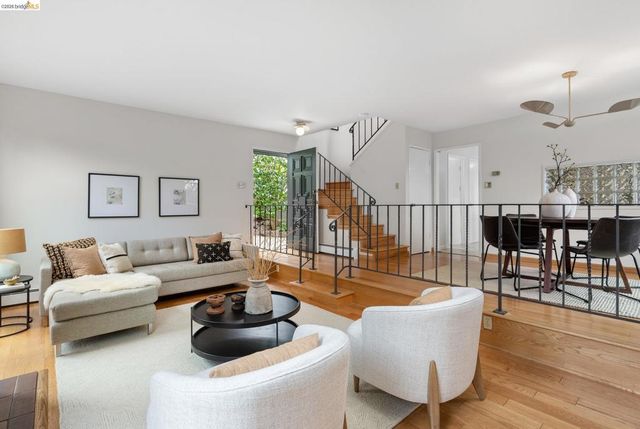 4 Cavendish Ln, Piedmont, CA 94602