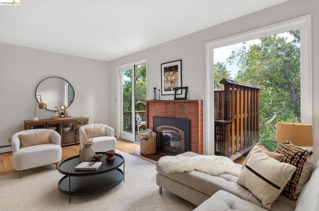 4 Cavendish Ln, Piedmont, CA 94602