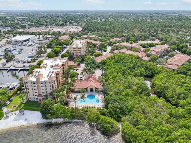 300 Scotia Drive 304, Hypoluxo, FL 33462
