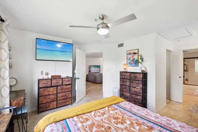 300 Scotia Drive 304, Hypoluxo, FL 33462