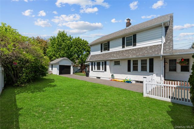 9 Ormond Street, Rockville Centre, NY 11570
