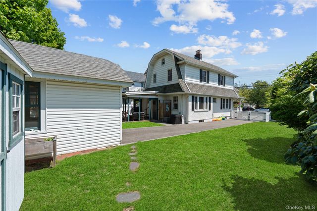 9 Ormond Street, Rockville Centre, NY 11570