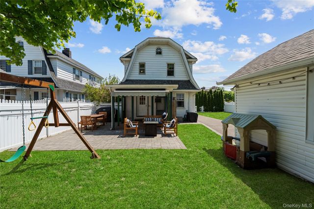 9 Ormond Street, Rockville Centre, NY 11570