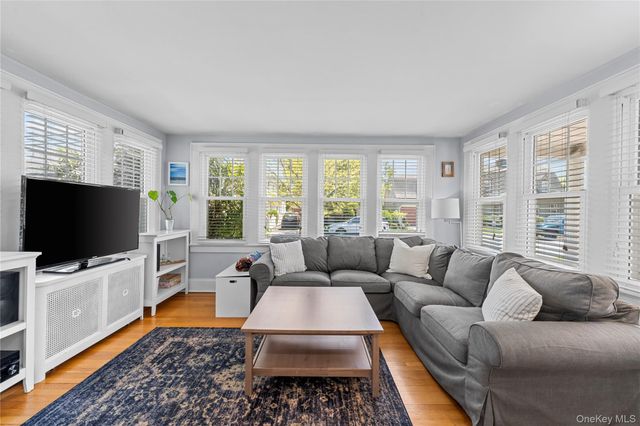 9 Ormond Street, Rockville Centre, NY 11570