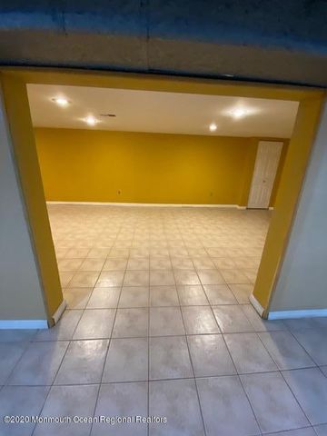 490 W Park Avenue, Oakhurst, NJ 07755