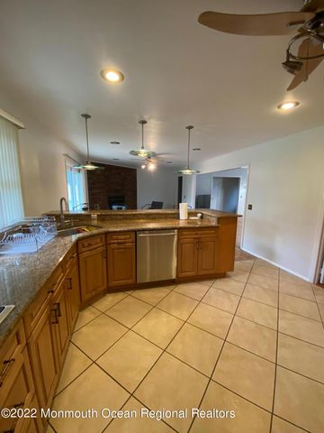 490 W Park Avenue, Oakhurst, NJ 07755