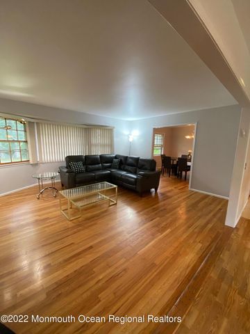 490 W Park Avenue, Oakhurst, NJ 07755