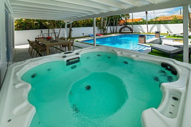 3500 SW 111th Avenue, Miami, FL 33165