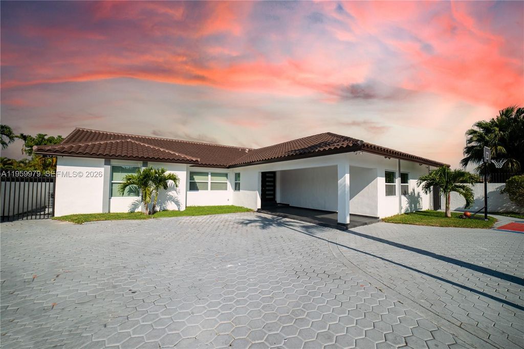 3500 SW 111th Avenue, Miami, FL 33165