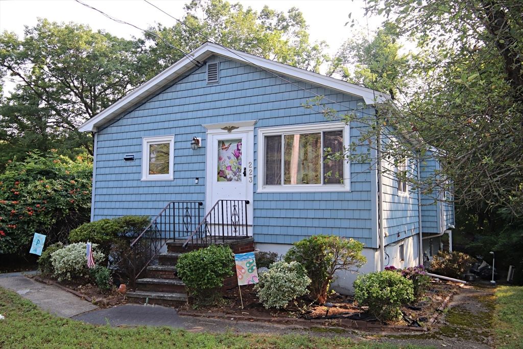 223 Main Street, Saugus, MA 01906