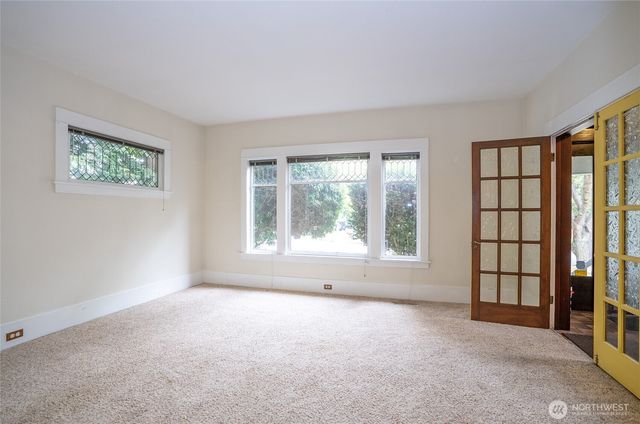 621 N Pine Street, Tacoma, WA 98406