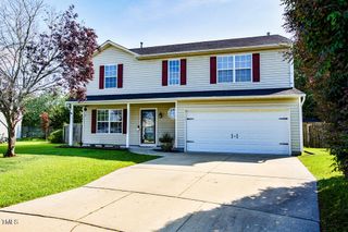 1724 E Ridge Heights Drive, Fuquay Varina, NC 27526