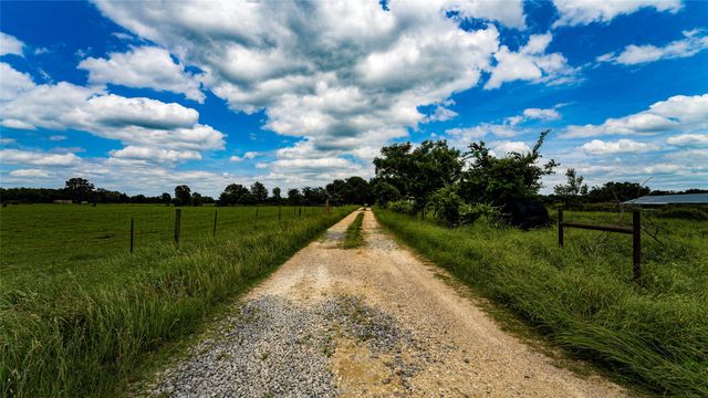ESMT County Road 302, Rockdale, TX 78947