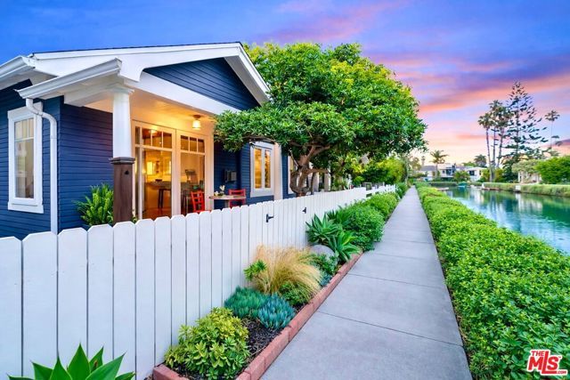 427 Howland Canal, Venice (los Angeles), CA 90291