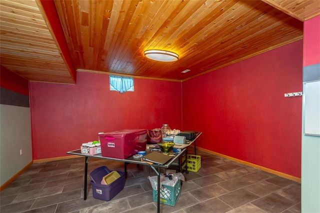 1342 S Redbud Street, Ottawa, KS 66067