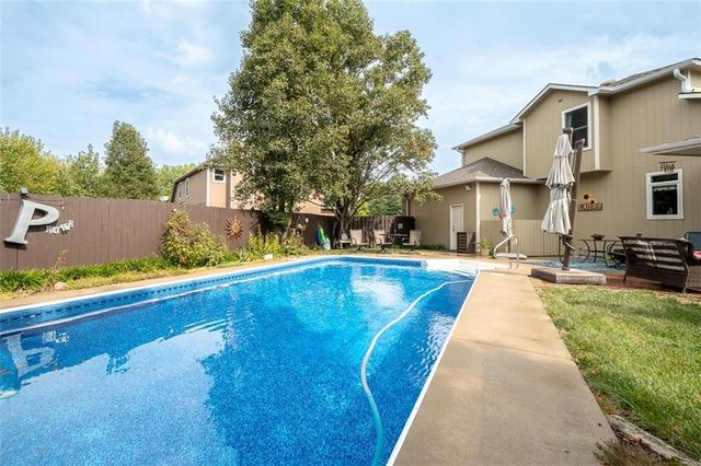 1342 S Redbud Street, Ottawa, KS 66067