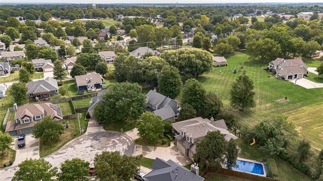 1342 S Redbud Street, Ottawa, KS 66067